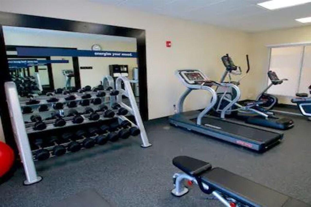 Hampton Inn- Suffolk Ngoại thất bức ảnh
