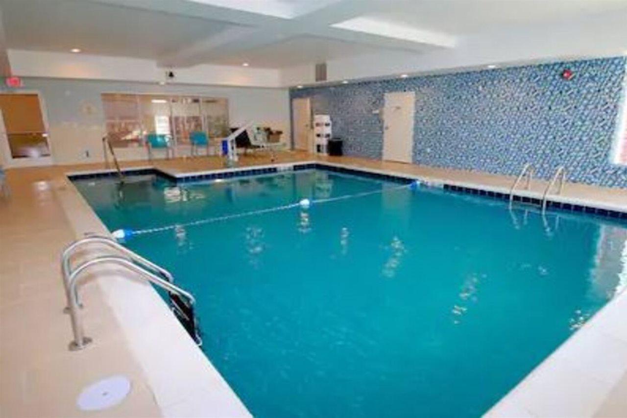 Hampton Inn- Suffolk Ngoại thất bức ảnh