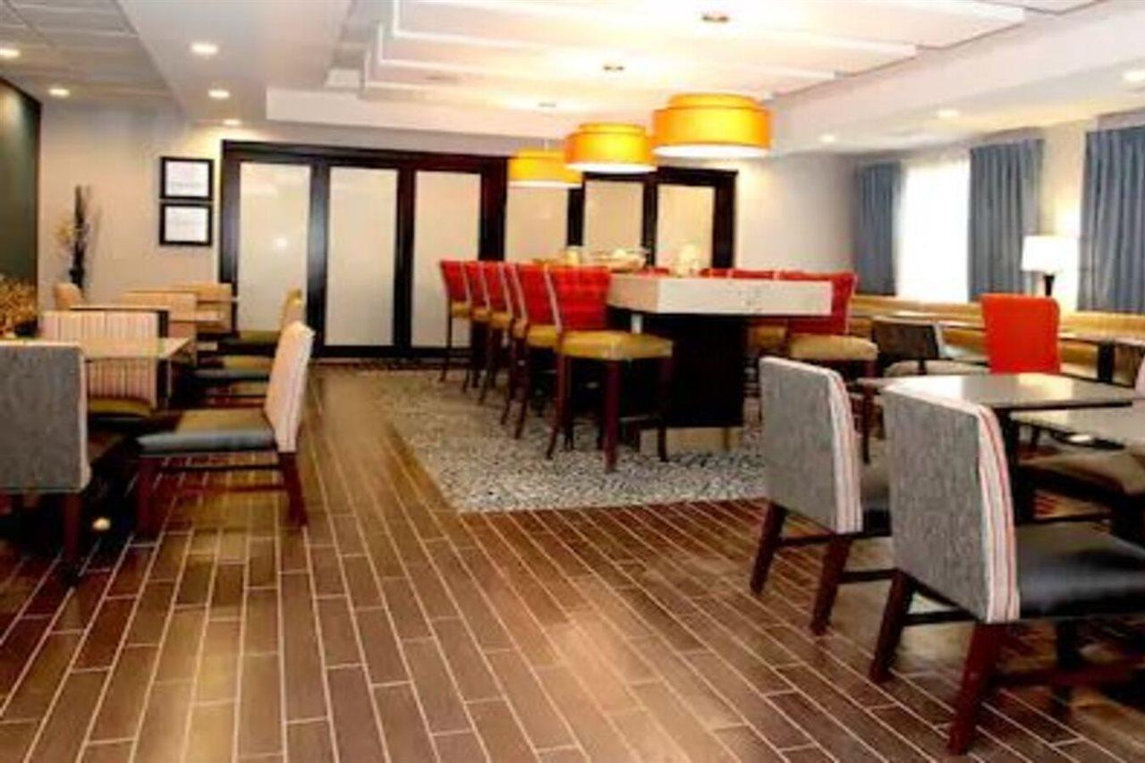 Hampton Inn- Suffolk Ngoại thất bức ảnh