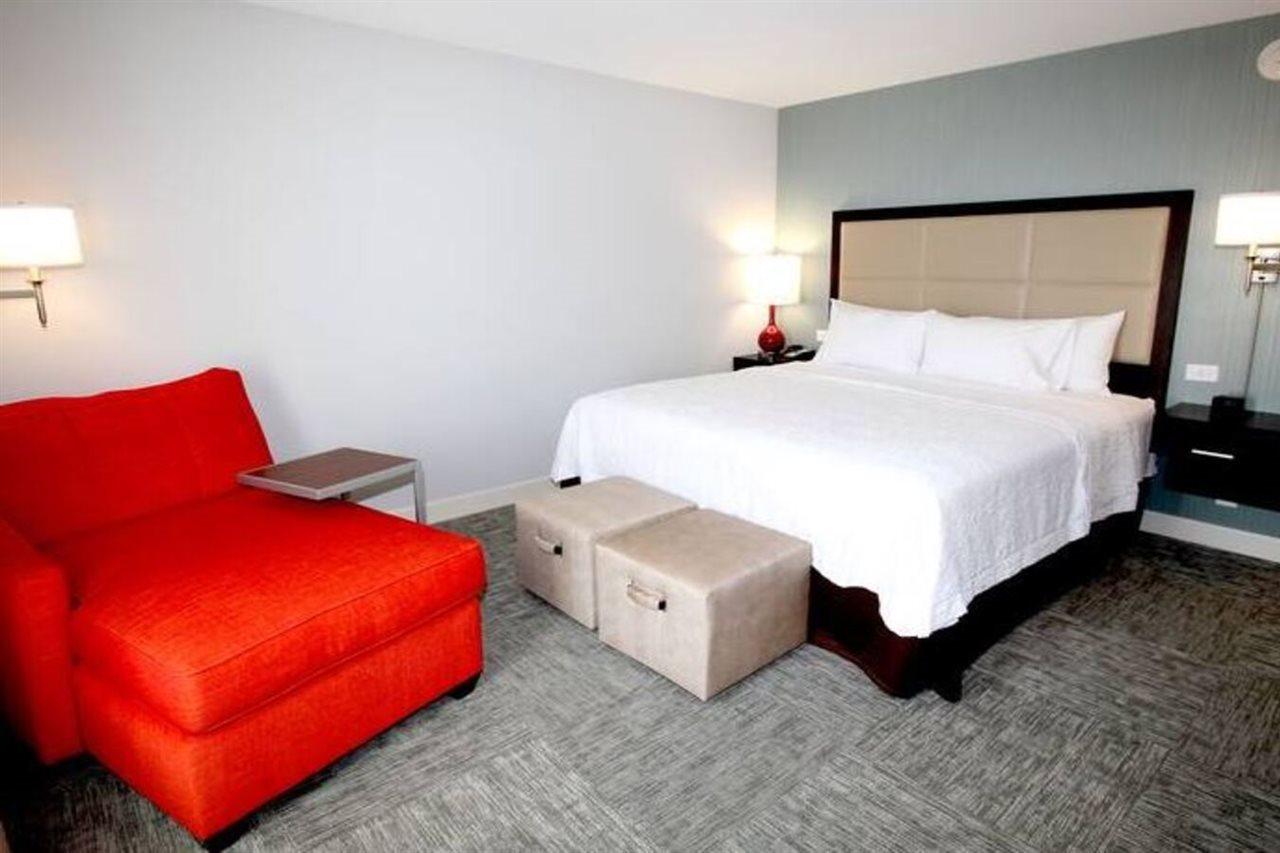 Hampton Inn- Suffolk Ngoại thất bức ảnh