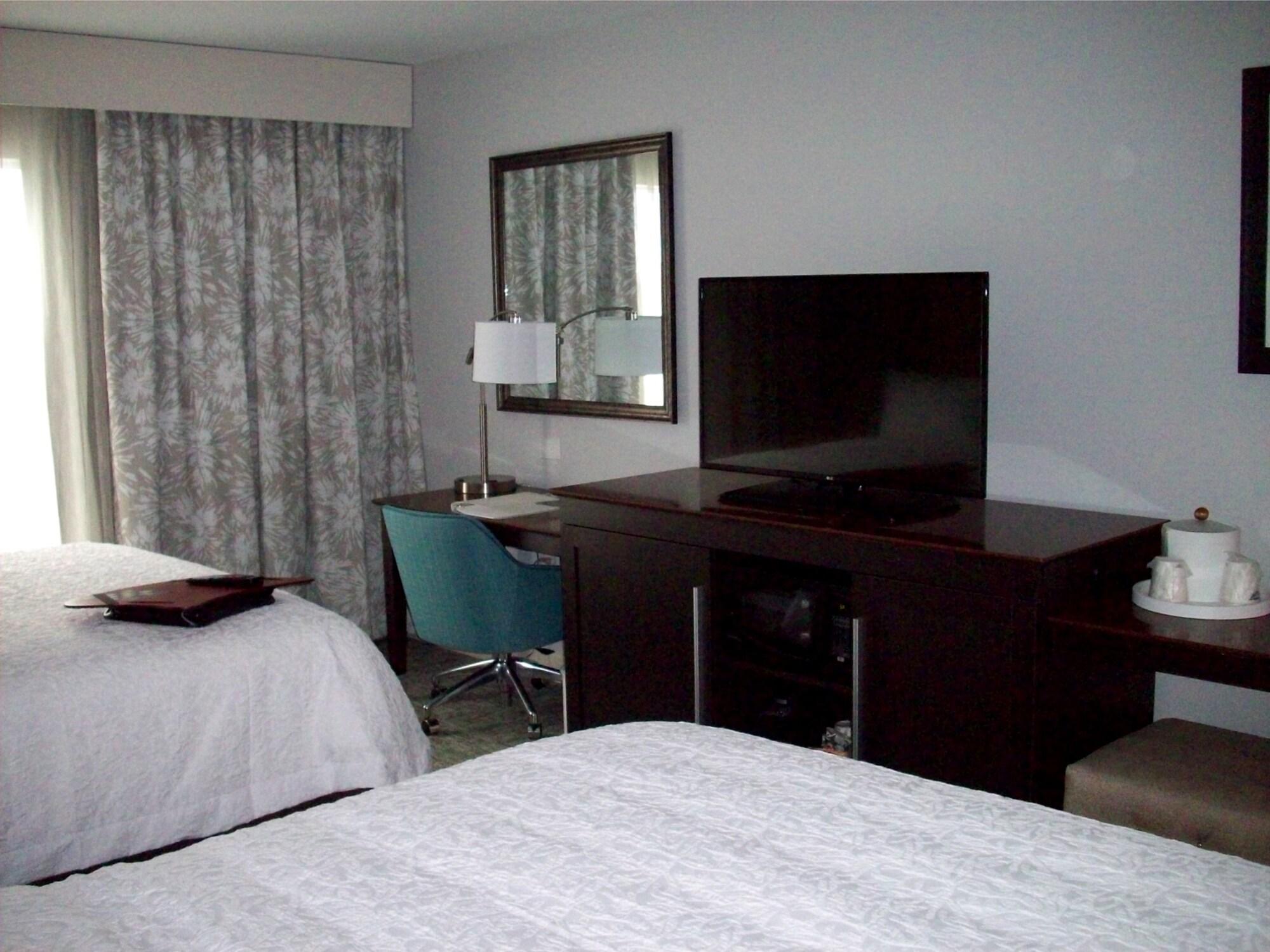 Hampton Inn- Suffolk Ngoại thất bức ảnh