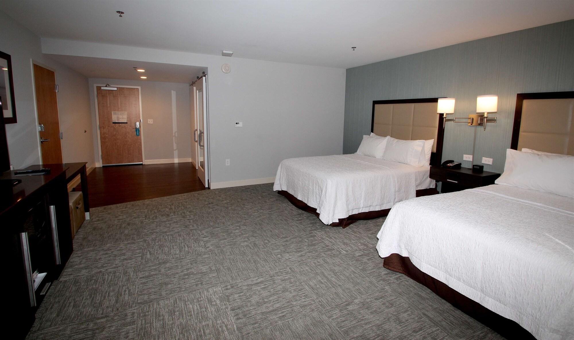 Hampton Inn- Suffolk Ngoại thất bức ảnh