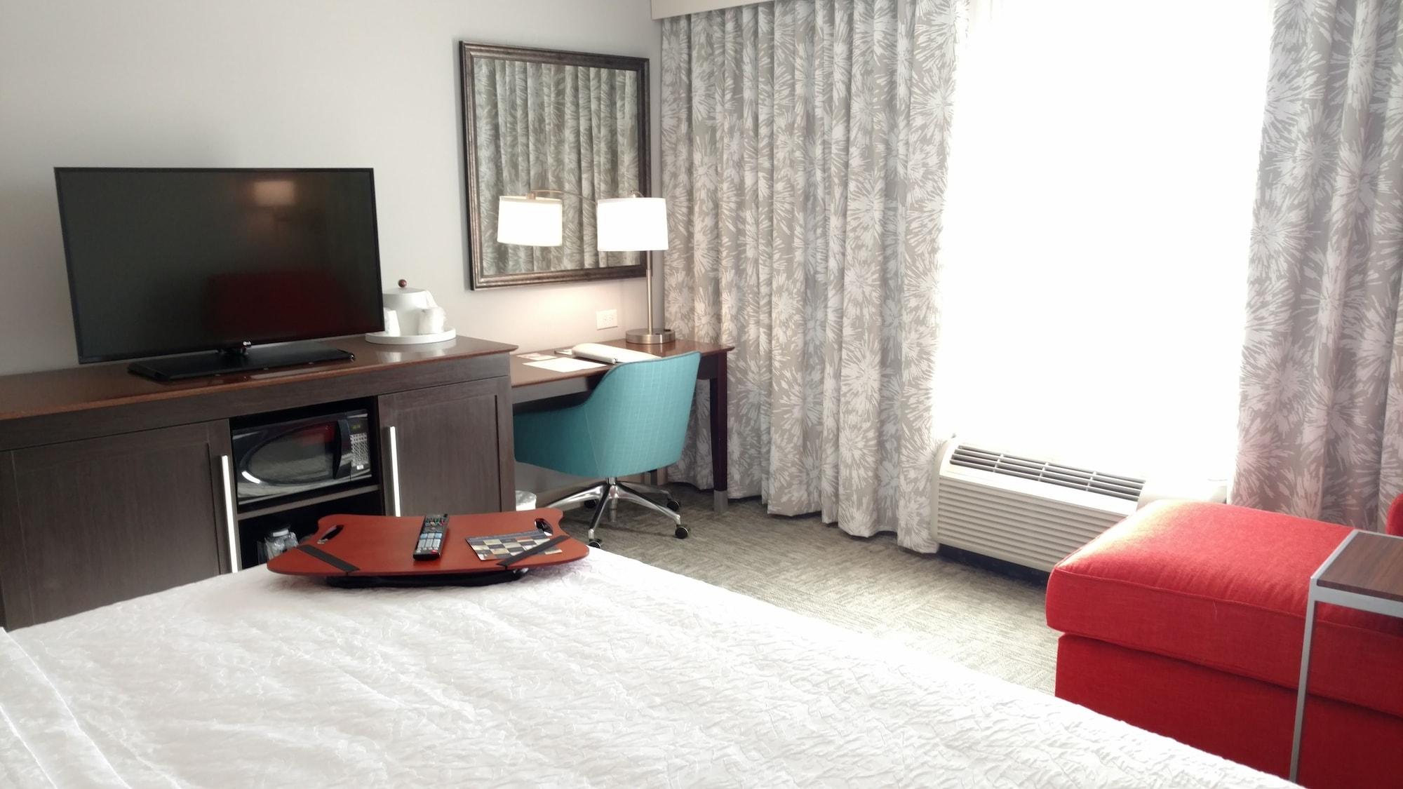 Hampton Inn- Suffolk Ngoại thất bức ảnh