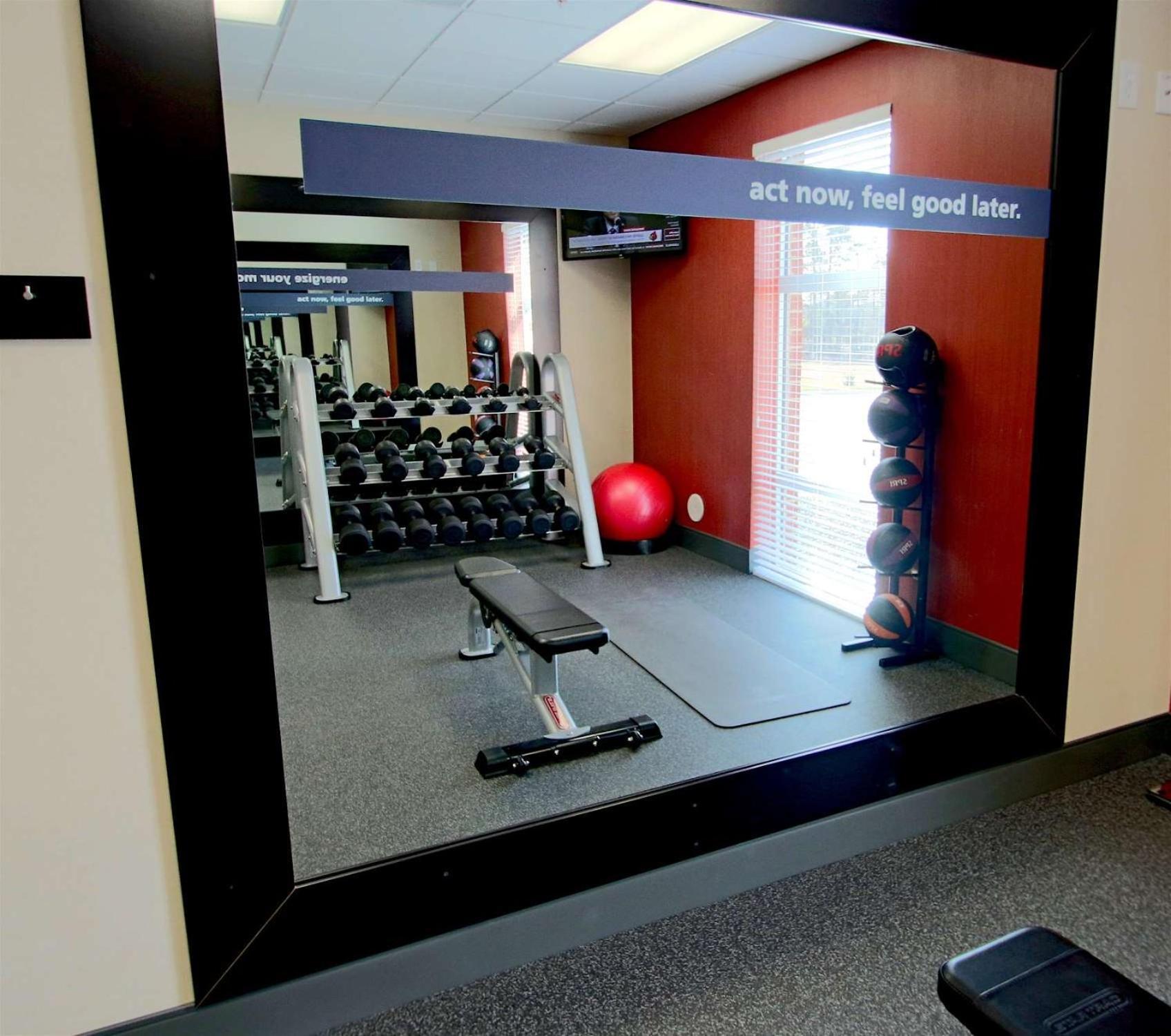 Hampton Inn- Suffolk Ngoại thất bức ảnh
