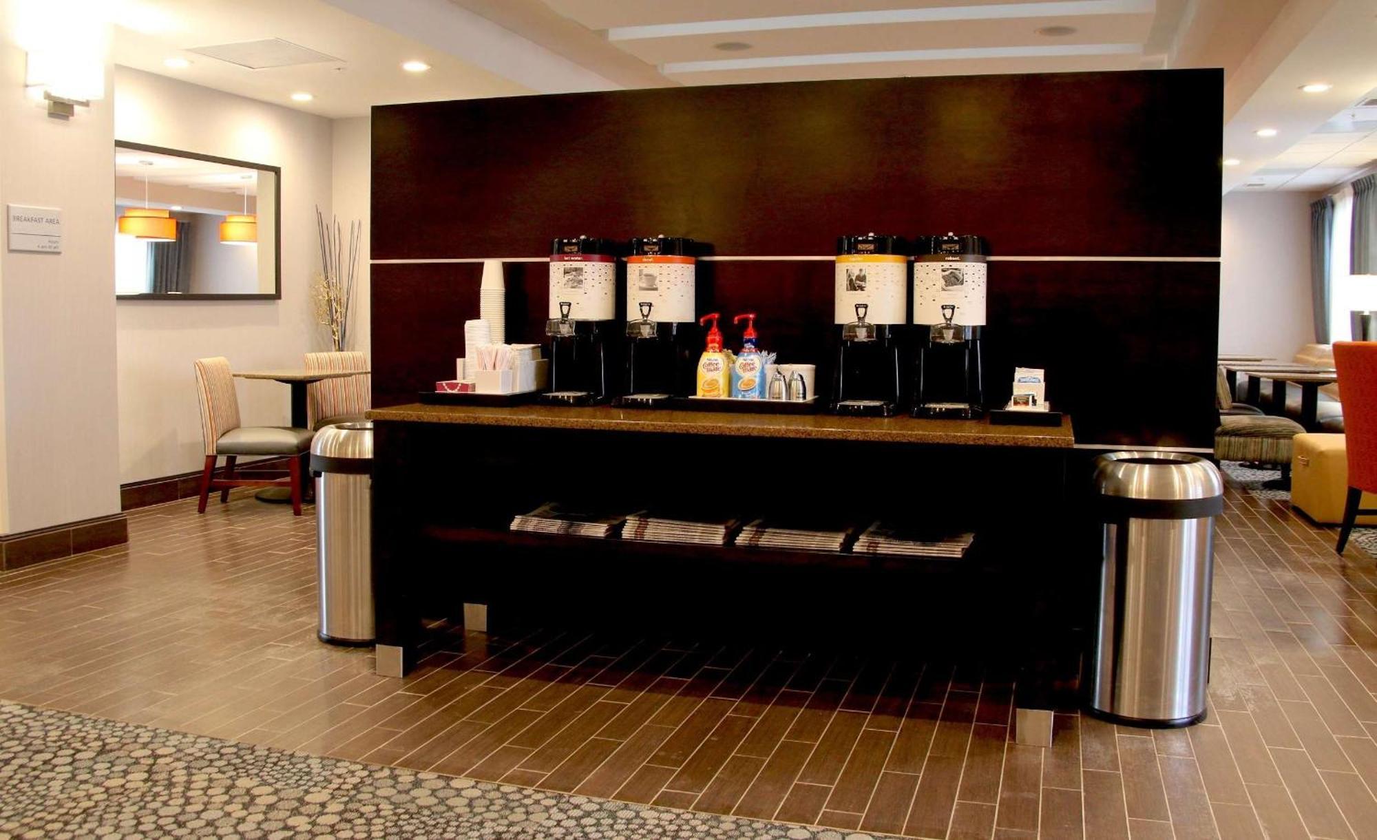 Hampton Inn- Suffolk Ngoại thất bức ảnh