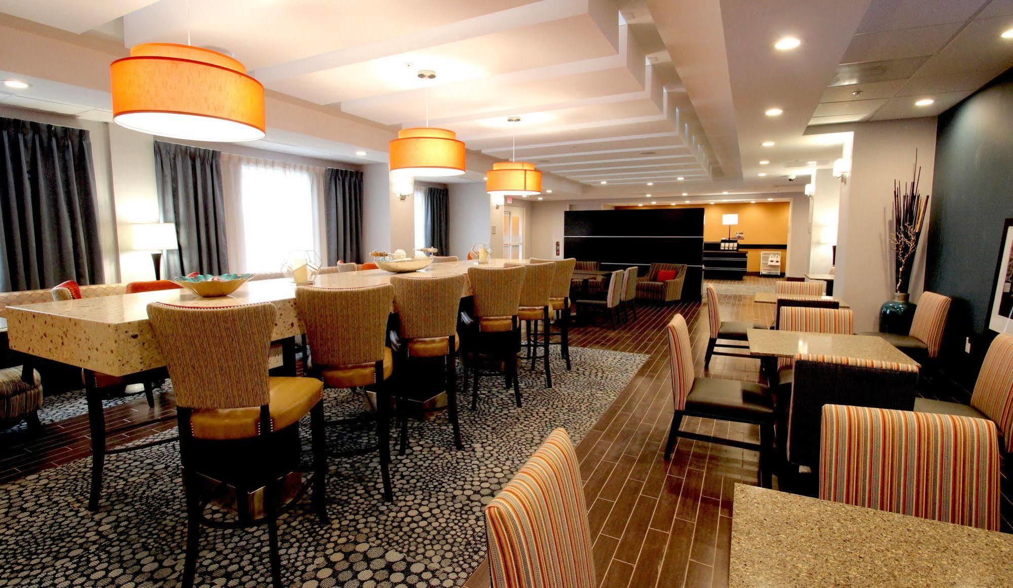Hampton Inn- Suffolk Ngoại thất bức ảnh