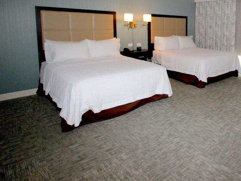 Hampton Inn- Suffolk Ngoại thất bức ảnh